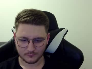 Dervechi Chaturbate stream image from November 18, 2025