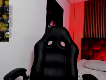 Elisa_Collins Chaturbate stream image from November 18, 2025