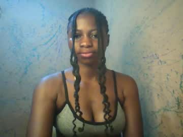 Juicypiexx Chaturbate stream image from November 18, 2025