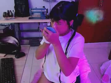 Mattilda_18 Chaturbate stream image from November 18, 2025
