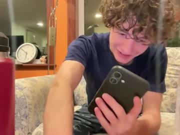 Philipperyan18 Chaturbate stream image from November 18, 2025