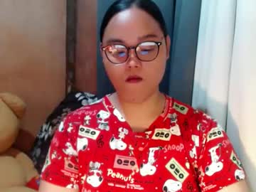 Urasian_Hotchix69 Chaturbate stream image from November 19, 2025