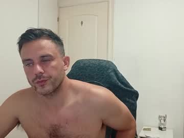 Latinboyblue Chaturbate stream image from November 19, 2025