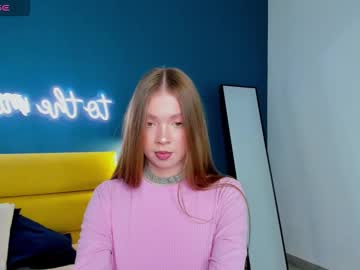Lynnflower Chaturbate stream image from November 19, 2025