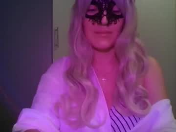 Mionerra Chaturbate stream image from November 19, 2025