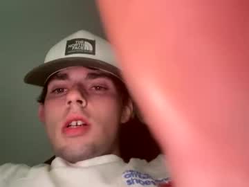 Avrilparamoree Chaturbate stream image from November 19, 2025