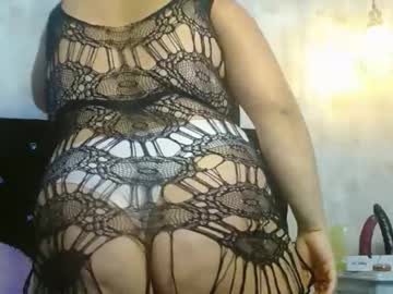 Dannagarzax Chaturbate stream image from November 19, 2025