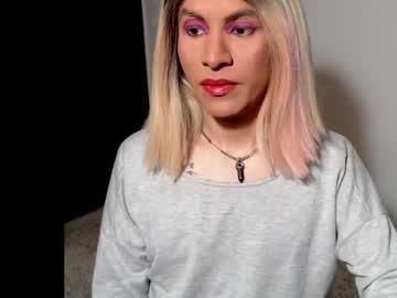 Dirtydanezka Chaturbate stream image from November 19, 2025