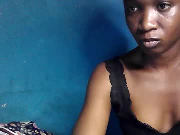 Creamyxsugar Chaturbate stream image from November 19, 2025