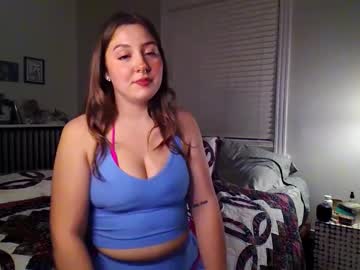 Heymickey_ Chaturbate stream image from November 19, 2025