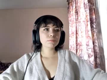 Dennapriefert Chaturbate stream image from November 19, 2025