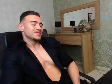 Elijahthorne Chaturbate stream image from November 19, 2025