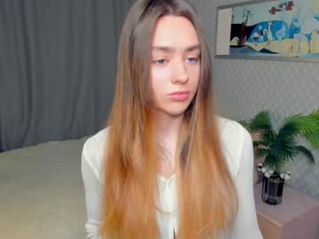 Iveyhaw Chaturbate stream image from November 19, 2025