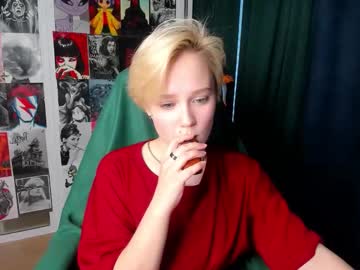 Ellie_Heavenly Chaturbate stream image from November 19, 2025