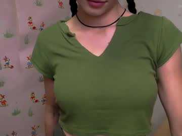 Lauradre_ Chaturbate stream image from November 19, 2025