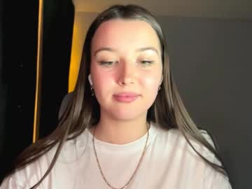 Alitalapre Chaturbate stream image from November 19, 2025