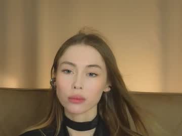 Kayceemeckley Chaturbate stream image from November 19, 2025