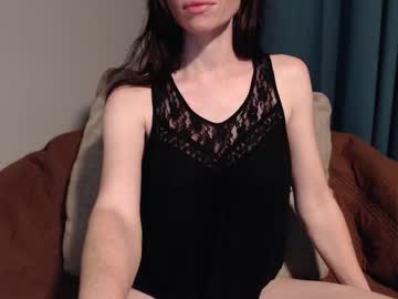 Tinyytina Chaturbate stream image from November 19, 2025