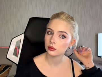 Lorrettachimento Chaturbate stream image from November 19, 2025