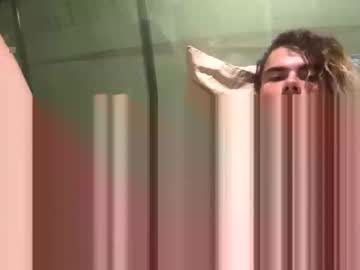 Ashtongates Chaturbate stream image from November 19, 2025