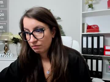 Candywesst Chaturbate stream image from November 19, 2025