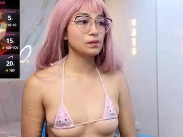 Hanni_B Chaturbate stream image from November 19, 2025
