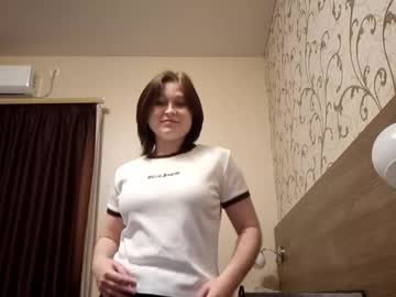 Chrystaleberhart Chaturbate stream image from November 19, 2025