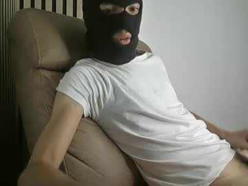 Alphafindomhot Chaturbate stream image from November 19, 2025