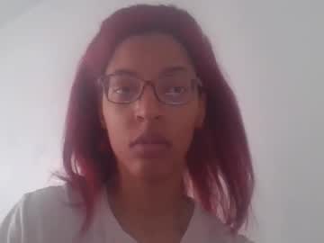Queenlavish Chaturbate stream image from November 19, 2025