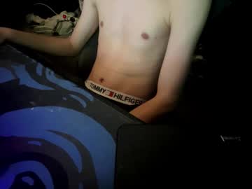 Theothede19cm Chaturbate stream image from November 19, 2025