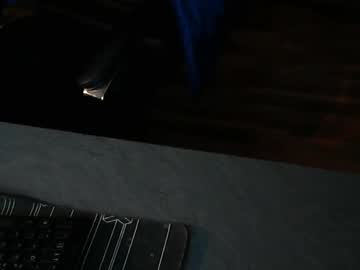 Hollymollysucker Chaturbate stream image from November 19, 2025