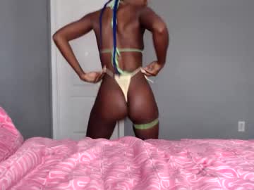 Kandie_Monaee Chaturbate stream image from November 19, 2025