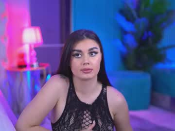 Kenndramoon Chaturbate stream image from November 19, 2025