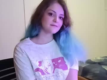 Purpurfoxy Chaturbate stream image from November 19, 2025