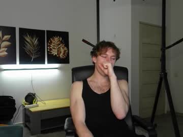 Charles_Dreams Chaturbate stream image from November 19, 2025