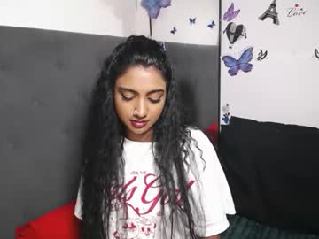 Delilah_Blazee Chaturbate stream image from November 19, 2025