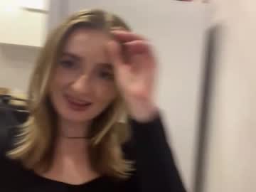 Devoramarkuson Chaturbate stream image from November 19, 2025