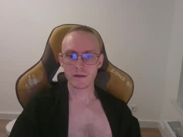 Anthonythorn Chaturbate stream image from November 19, 2025