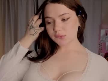 Mackenzieohanley Chaturbate stream image from November 19, 2025
