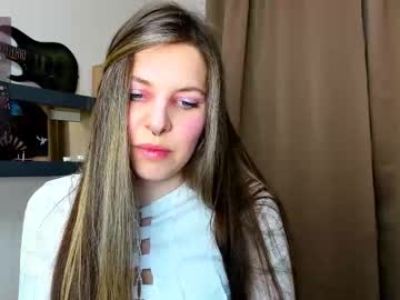 Anya_Seven Chaturbate stream image from November 19, 2025