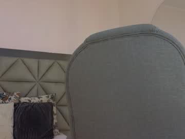 Kylie_Reyes Chaturbate stream image from November 19, 2025