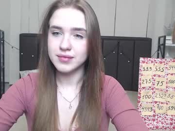 Laurahlot Chaturbate stream image from November 19, 2025