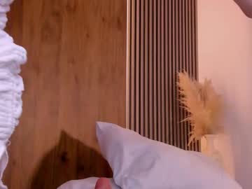 Casandra_Busting Chaturbate stream image from November 19, 2025
