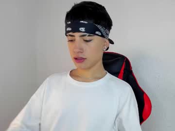 Thiago_Dv Chaturbate stream image from November 19, 2025