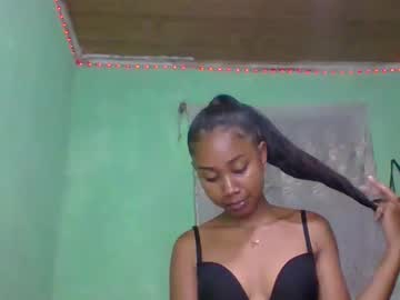 Zafisoacaro Chaturbate stream image from November 19, 2025
