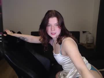 Colaux Chaturbate stream image from November 19, 2025