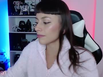 Pinkcatlive Chaturbate stream image from November 19, 2025