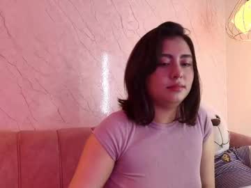Serenavelvet Chaturbate stream image from November 19, 2025