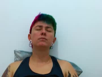 Tomboyblue Chaturbate stream image from November 19, 2025