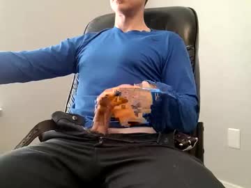 Aar0nbunz Chaturbate stream image from November 19, 2025